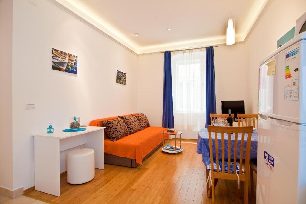 Val Apartments Split Room photo